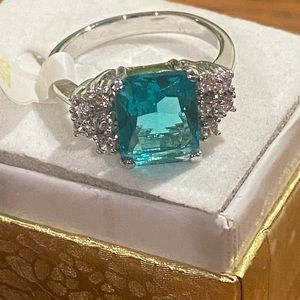 Aqua Blue Topaz Ring, size 7 (Bomb Party)